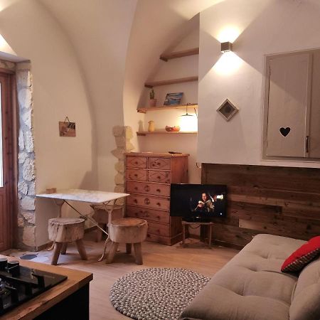Joli Petit Appartement Montagne#Ski#Lac#Netflix# Seyne Dış mekan fotoğraf